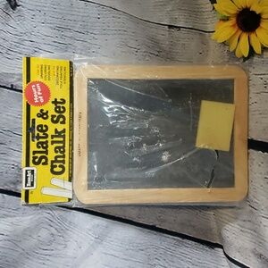 Rose Art slate in original package no chalk 7.5" x 9.5", BOGO8